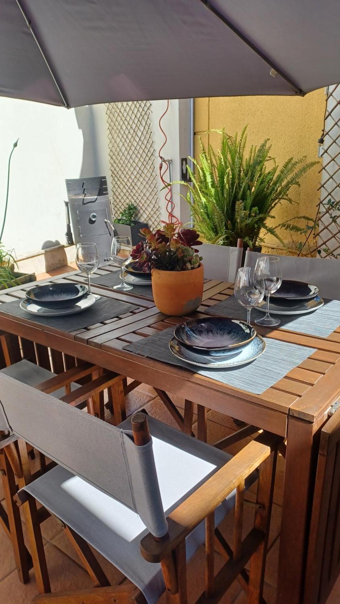 Piso A Pie De Playa Con Terraza Exclusiva Apartment โมอาญา ภายนอก รูปภาพ