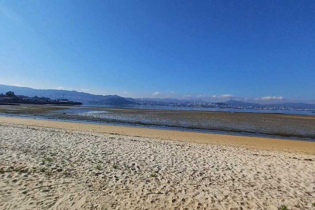Piso A Pie De Playa Con Terraza Exclusiva Apartment โมอาญา ภายนอก รูปภาพ